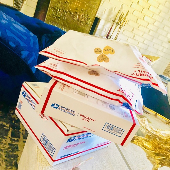 Let Me Make Your Purchase Special! 🥂🖤✨ - Picture 8 of 16